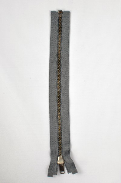 ZIP060 4號拉鏈 單頭拉鏈款式  紅古銅牙拉鏈款式  開尾拉鏈  不設單獨拉鍊訂購 細節-1